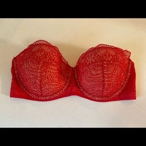 Victoria’s Secret red bra size 34 D